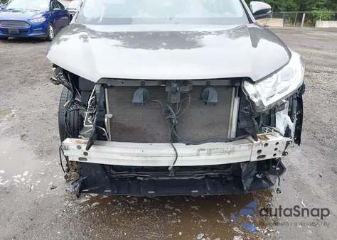 2019 Toyota Highlander Xle from USA, damaged, VIN 5TDJZRFH6KS625384
